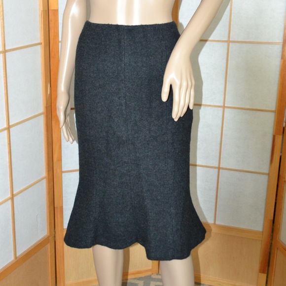 Ralph Lauren Black Label Dresses & Skirts - Ralph Lauren Black Label Gray Wool Trumpet Skirt 8